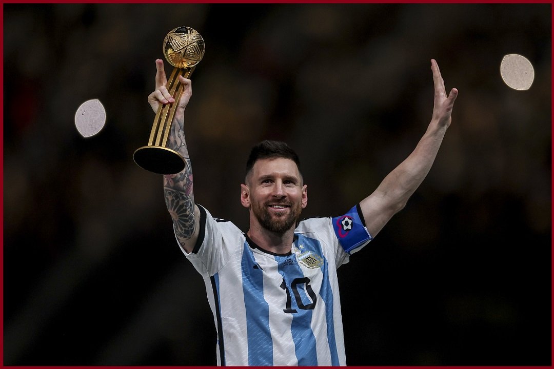 Messi with World Cup Trophy
